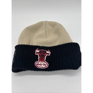 Mitchell‎ And Ness Chicago Bulls Three In A Row Winter Hat. EUC
